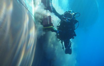 hull-during-cleaning-(3).JPG